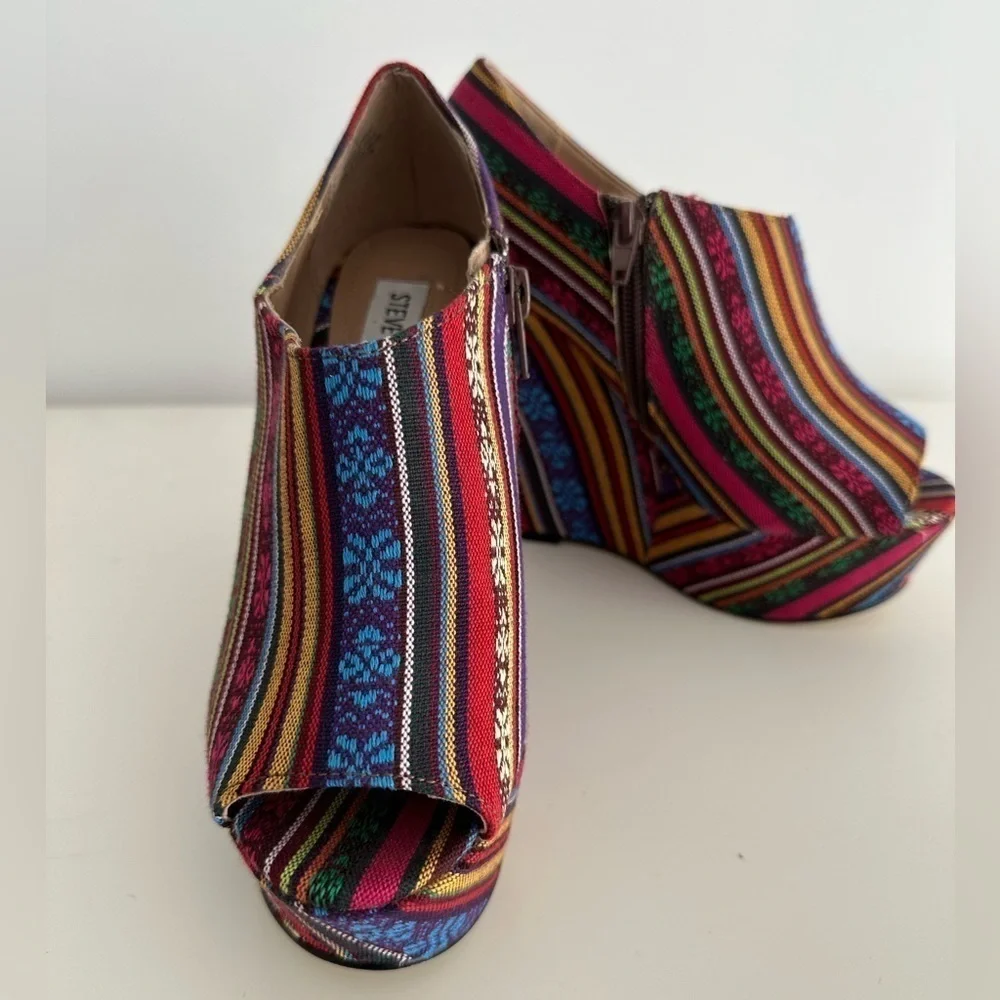 Steve Madden Winona Wedges, size 5.5 New never worn size 6